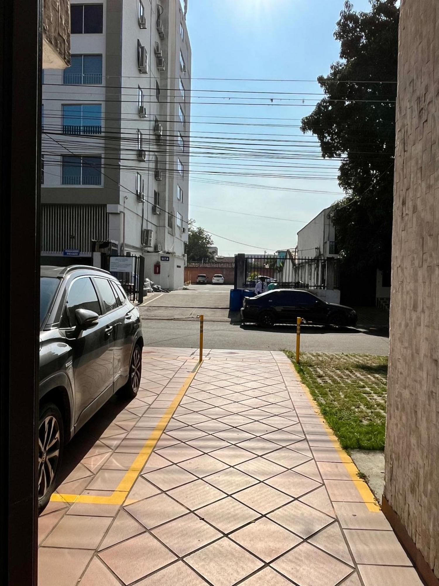 San Laurent Cali Zewnętrze zdjęcie